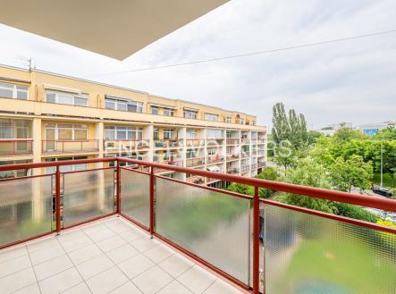 3 | Pronájem bytu, 2+kk, 82 m²