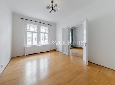 Pronájem bytu, 2+1, 87 m² obrázek