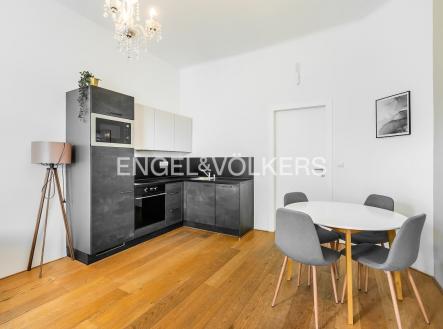 4 (2) | Prodej bytu, 3+kk, 71 m²