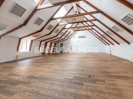 DSC_4316-HDR_web | Pronájem - kanceláře, 424 m²