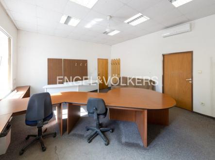 F_0022_IMG_4847_web_(1200x800px) | Pronájem - kanceláře, 58 m²