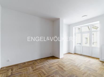 Pronájem bytu, 1+kk, 27 m² obrázek
