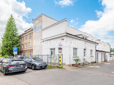 1 | Pronájem - kanceláře, 65 m²