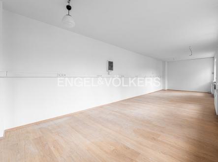 4 | Pronájem - kanceláře, 65 m²
