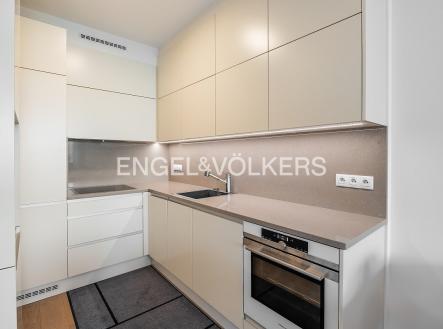 2 | Pronájem bytu, 2+kk, 60 m²