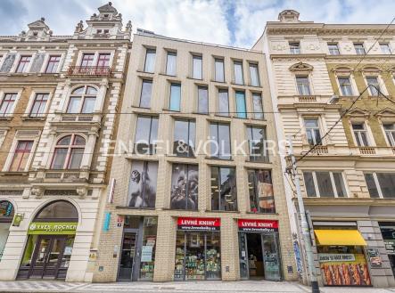 Pronájem - obchodní prostor, 624 m²