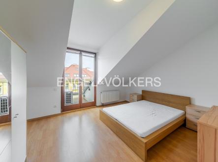 4 | Pronájem bytu, 2+kk, 55 m²