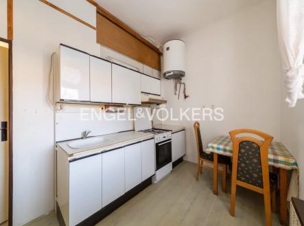 4 | Pronájem bytu, 1+1, 41 m²