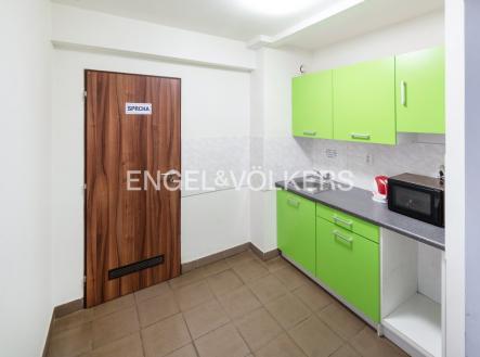 4 | Pronájem - kanceláře, 23 m²