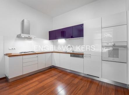 P1313129_web | Pronájem bytu, 2+kk, 72 m²