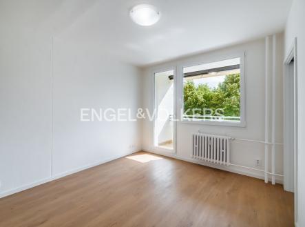 4 | Pronájem bytu, 2+kk, 35 m²
