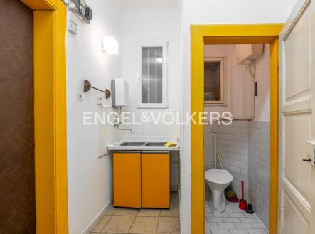 4 | Pronájem - obchodní prostor, 44 m²
