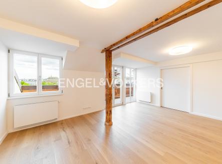 Pronájem bytu, 5+kk, 136 m² obrázek