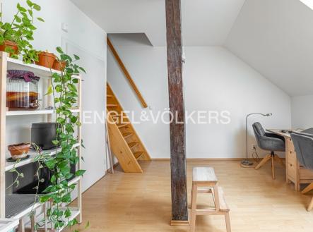 3 | Pronájem bytu, 2+kk, 42 m²