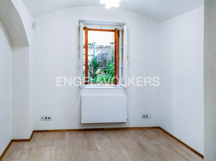 IMAG4329 | Pronájem - kanceláře, 73 m²