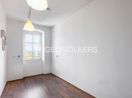 2 | Pronájem - kanceláře, 18 m²