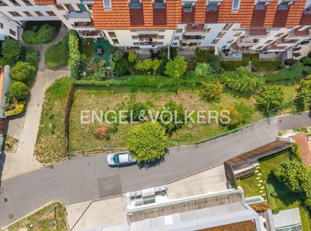 1 (12) | Prodej - pozemek pro bydlení, 388 m²