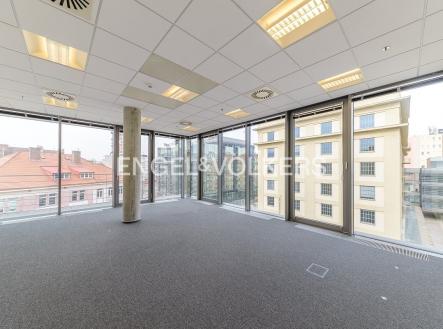 3 | Pronájem - kanceláře, 564 m²