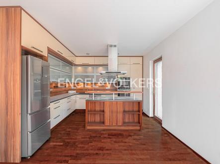 2-DSC_3519-HDR-Edit | Pronájem - dům/vila, 330 m²