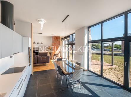 1 | Pronájem - dům/vila, 160 m²