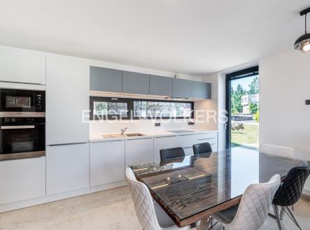 2 (2) | Pronájem - dům/vila, 111 m²