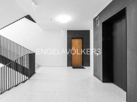 DSC_4795-HDR_web | Pronájem bytu, 1+kk, 36 m²