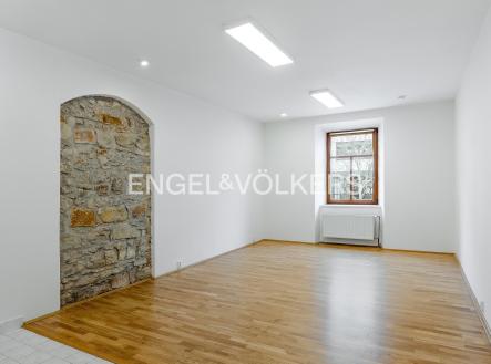 Pronájem bytu, 1+kk, 35 m²