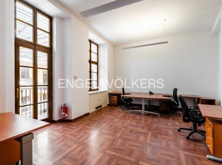 DSC_1180-HDR_exposé | Pronájem - kanceláře, 36 m²