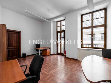 DSC_1183-HDR_exposé | Pronájem - kanceláře, 36 m²