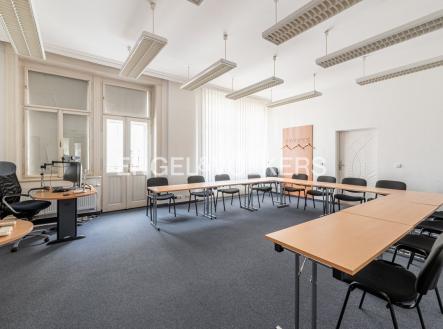 DSC_7181-HDR_web | Pronájem - kanceláře, 325 m²