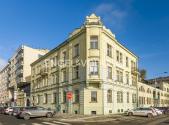 Pronájem - kanceláře, 325 m²