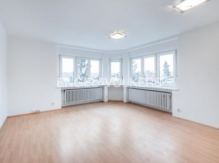 1 | Pronájem - kanceláře, 147 m²