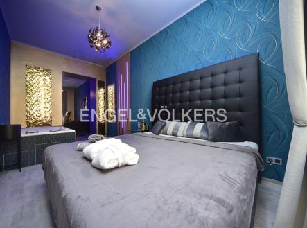 3 | Pronájem - komerční objekt, jiný, 1 008 m²