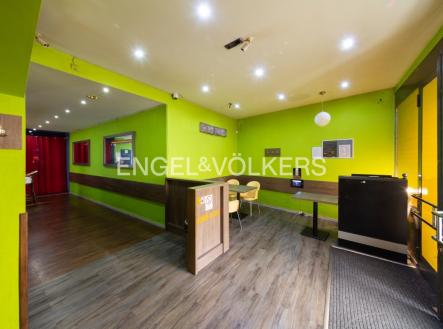 1 | Pronájem - komerční objekt, jiný, 268 m²