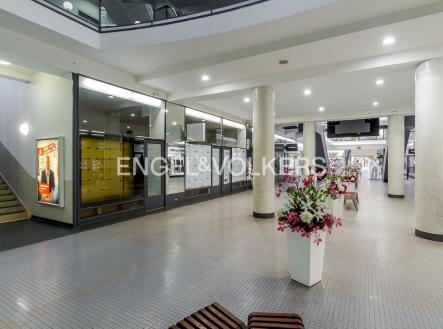 IMG_4244_web | Pronájem - obchodní prostor, 77 m²