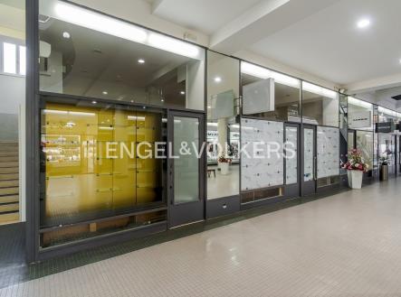 IMG_4246_web | Pronájem - obchodní prostor, 77 m²