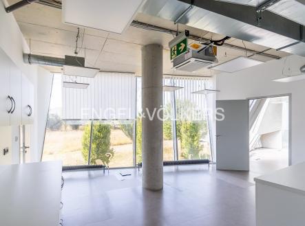 3 | Pronájem - komerční objekt, jiný, 360 m²