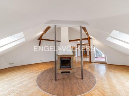 4 | Pronájem bytu, 6+kk, 241 m²