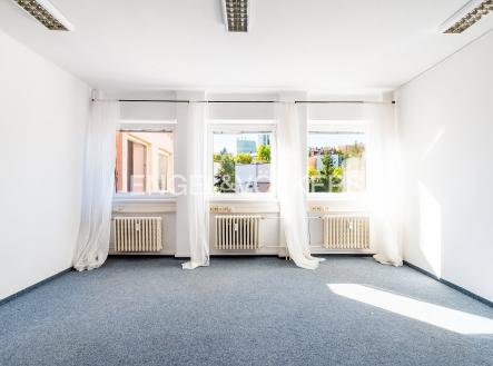 DSC_7390-HDR_web | Pronájem - kanceláře, 34 m²