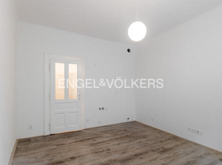 4 | Pronájem - kanceláře, 25 m²