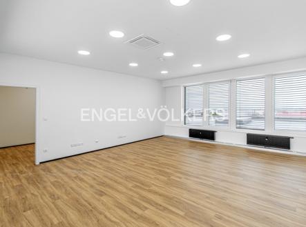 4 | Pronájem - komerční objekt, sklad, 200 m²