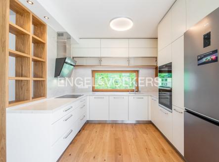 DSC_2791-HDR_web (2) | Pronájem - dům/vila, 408 m²