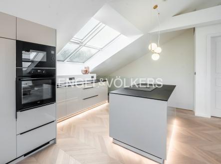 2 | Pronájem bytu, 4+kk, 120 m²