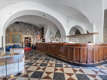 P1390501_web | Pronájem - restaurace, 474 m²