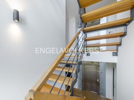 DSC_8920_web | Pronájem - dům/vila, 400 m²