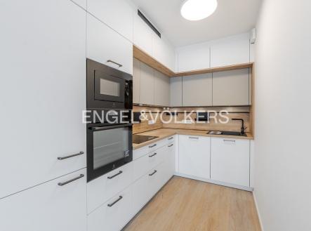 2 | Pronájem bytu, 2+kk, 52 m²