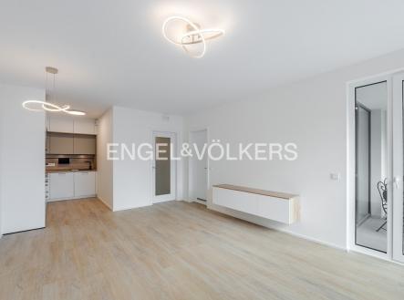 4 | Pronájem bytu, 2+kk, 52 m²