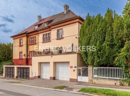 2 (5) | Prodej - dům/vila, 255 m²