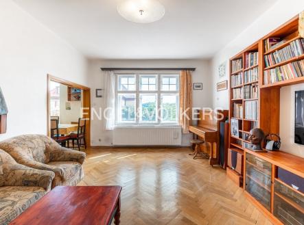 4 (4) | Prodej - dům/vila, 255 m²