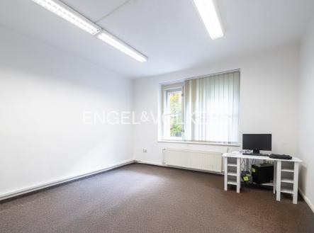 2 | Pronájem - kanceláře, 120 m²